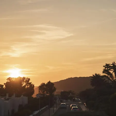 Luciana - Radiante Casa Vecina Del Mar Cala En Porter (Menorca)